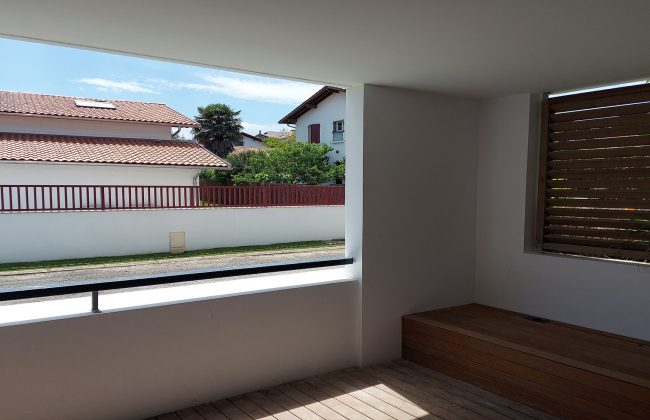 Complete renovation of a flat in Géthary, Basque Coast.