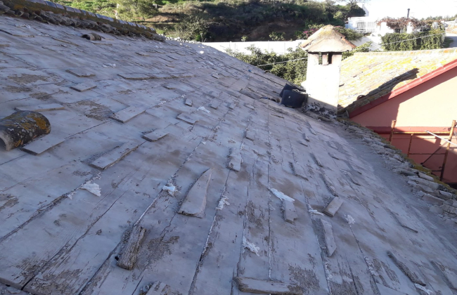Roof renovation in Biarritz. 