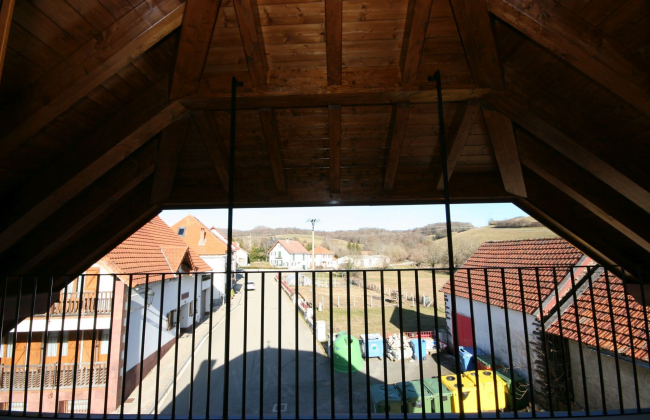 Structure de couverture du toit d’une maison individuelle à Navarra